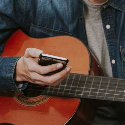 Aplicaciones para Aprender a Tocar la Guitarra